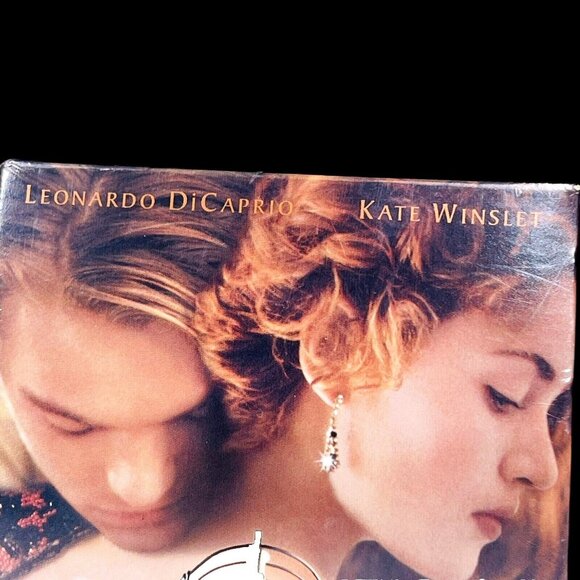 Titanic 1998 2-VHS Set Sealed James Cameron Film With Leonardo DiCaprio & Kate W - Picture 4 of 7